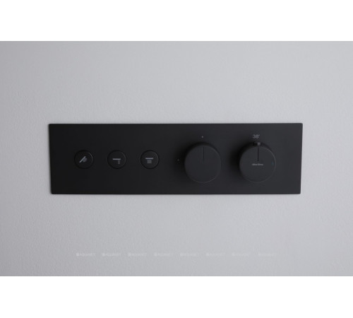 Смеситель встраиваемый Allen Brau Liberty X3 термостат 3 выхода Push key черный матовый 5.33003-31