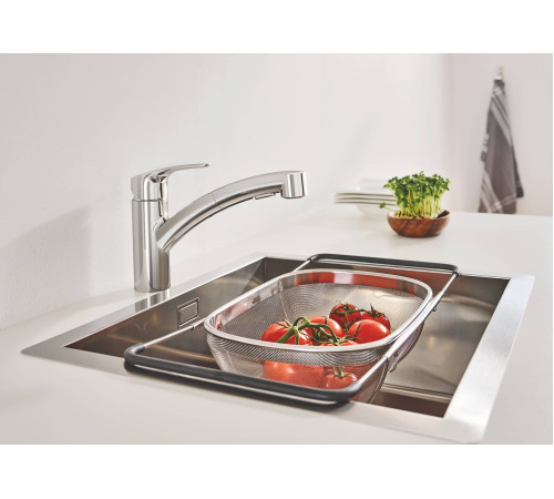 Смеситель для кухни GROHE Eurosmart с выдвижной лейкой хром 30305001