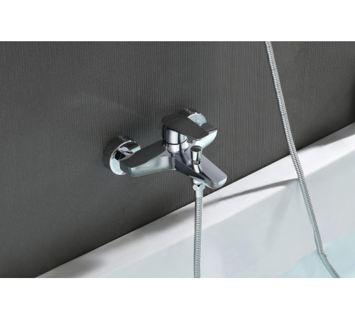 Смеситель для ванны AQUATEK БЕТТА хром AQ1140CR