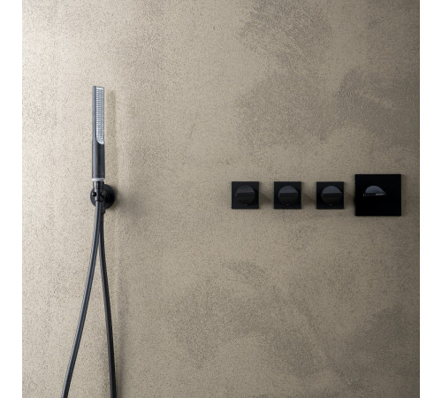 Душевой комплект Bossini Apice душ-палочка со шлангом и держателем черный матовый CE3004C.073