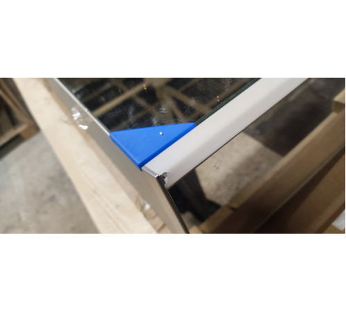 Зеркальный шкаф Laufen Frame 130x75 см LED-подсветка 3 двери 2 розетки 4.0875.4.900.144.1