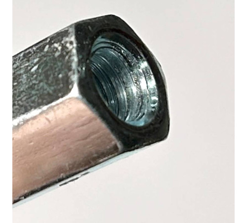 Гайка соединительная Duim M8 864C0800