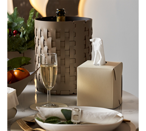 Салфетница ADJ Kleenex 12х12х12 см панна-котта/белый 0015.16/10