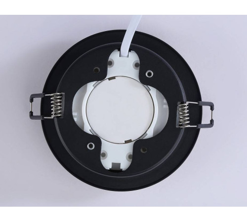 Встраиваемый светильник Ambrella Light TECHNO SPOT TN5228