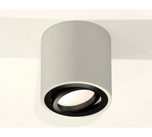 Накладной светильник Ambrella Light XS XS7533002