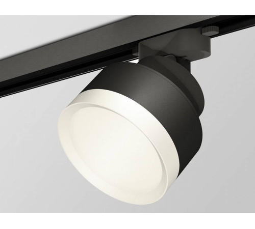 Светильник на штанге Ambrella Light XT XT8102001