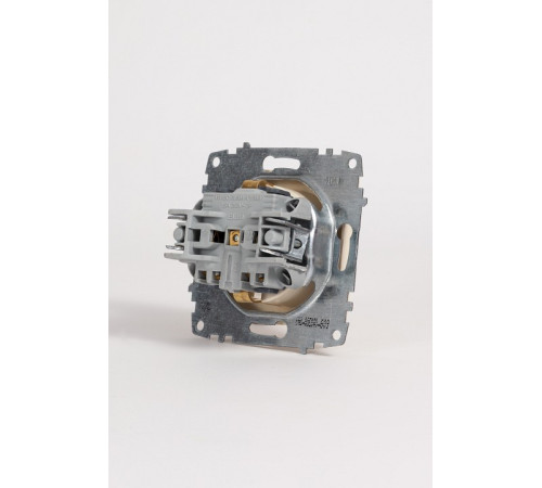 Розетка с заземлением и со шторкой, без рамки Elbi Eleсtriс Zena Vega 609-010300-243