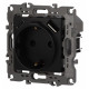 Розетка с заземлением и со шторкой и 2хUSB, без рамки Эра Эра 12 12-4108-05