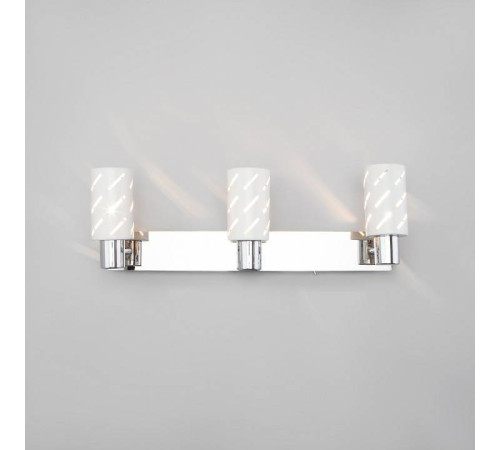 Бра Eurosvet Fente 20090/3 белый/хром