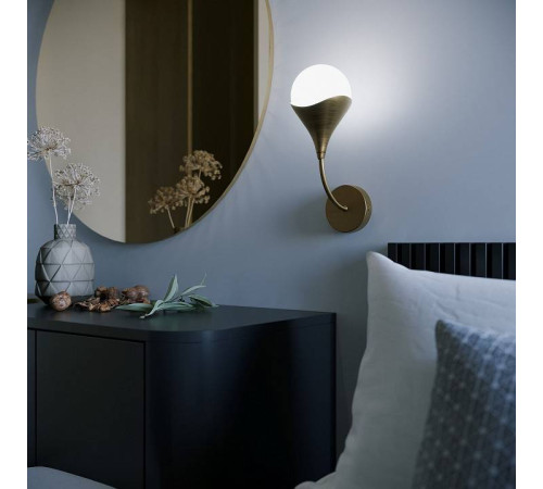 Бра Eurosvet Calyx 60168/1 латунь