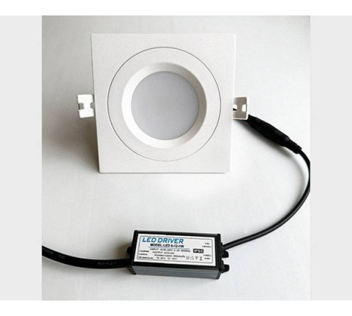 Встраиваемый светильник Italline IT08-8018 IT08-8018 white 3000K