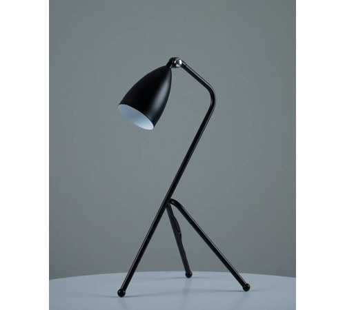 Настольная лампа офисная Moderli Show V10998-T