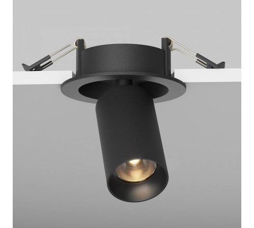 Встраиваемый светильник на штанге Maytoni FOCUS LED C071CL-7W2.7K-B
