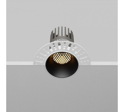Встраиваемый светильник Maytoni DL124-10W-2.7K-TRS-B