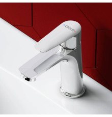 Смеситель для раковины латунный DORFF Prime D40102100