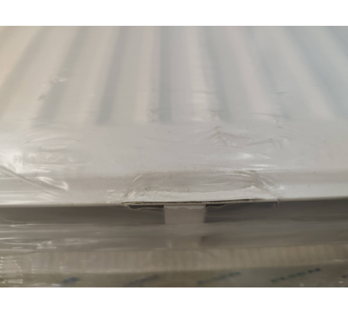 Стальной панельный радиатор Kermi therm-x2 Profil-V FTV 12 500x1400 мм нижнее правое подключение (уценка: потертость) FTV120501401R2Y/001 RAL 9016