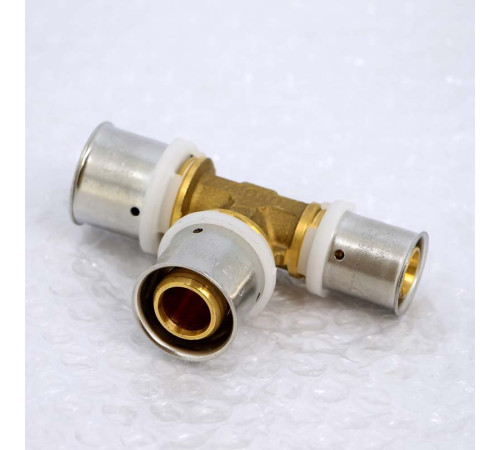 Тройник пресс Uni-Fitt 26х26х20 мм 706G8870