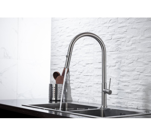 Смеситель для кухни Allen Brau Sprungfeder с вытяжным душем брашированная сталь 5.60002-SS