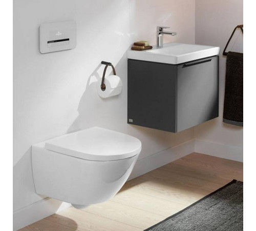 Унитаз подвесной Villeroy & Boch Subway 3.0 безободковый с сиденьем SoftClosing CeramicPlus 4670TSR1