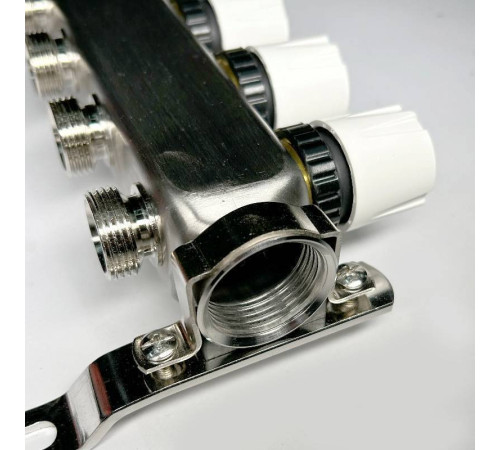 Коллекторная группа WATTS HKV-T 1 x 7 выходов 3/4 EK из нержавеющей стали 451W4307