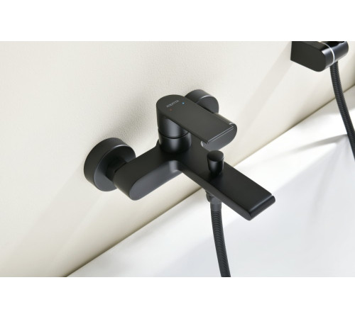 Смеситель для ванны с душевым набором Aquanet ЛИРА 3jet матовый черный AQ1449MB