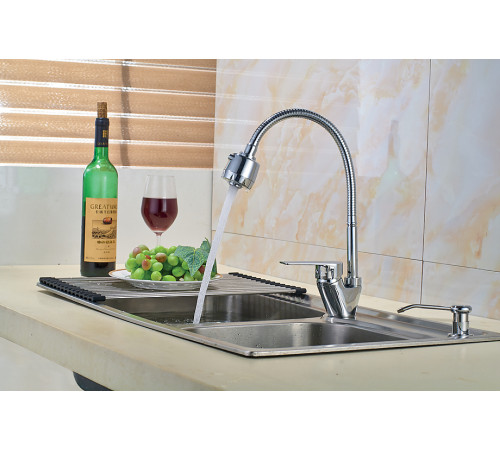 Смеситель для кухни Rossinka Silvermix S35-26 с гибким изливом хром S35-26