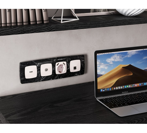 Розетка Ethernet RJ-45 и со шторками, без рамки Ambrella Volt OMEGA MO212005