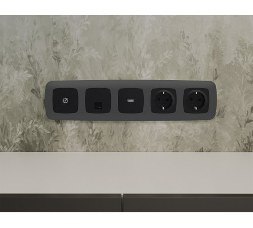 Розетка Ethernet RJ-45 и со шторками, без рамки Ambrella Volt OMEGA MO812005