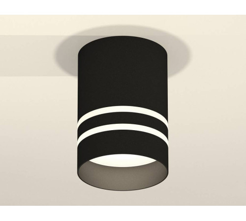 Накладной светильник Ambrella Light XS XS7402032