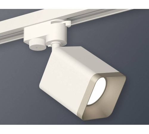 Светильник на штанге Ambrella Light XT XT7812002