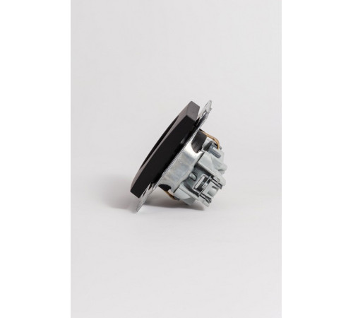 Розетка с заземлением и со шторкой, без рамки Elbi Eleсtriс Zena Vega 609-014800-243