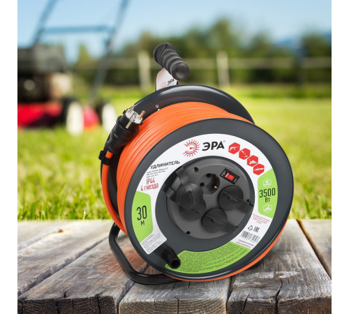 Удлинитель с выключателем Эра RMx-4es-3x2.5-30m-IP44