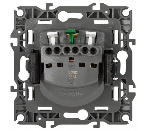 Розетка с заземлением и со шторкой, без рамки Эра Эра 12 12-2102-16