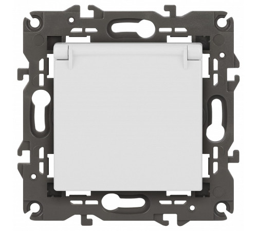 Розетка с заземлением и со шторкой, без рамки с крышкой Эра Эра Elegance 14-2103-01М