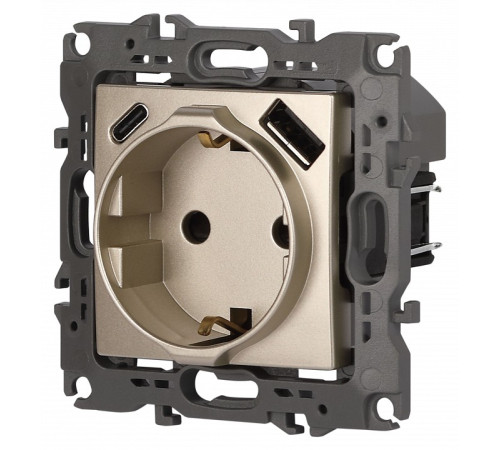 Розетка с заземлением и со шторкой и 2хUSB, без рамки Эра Эра 12 12-4108-04