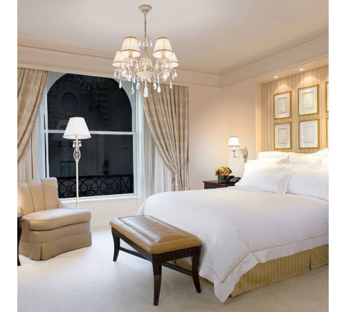 Подвесная люстра Eurosvet Amelia 10054/5 белый с золотом/прозрачный хрусталь Strotskis