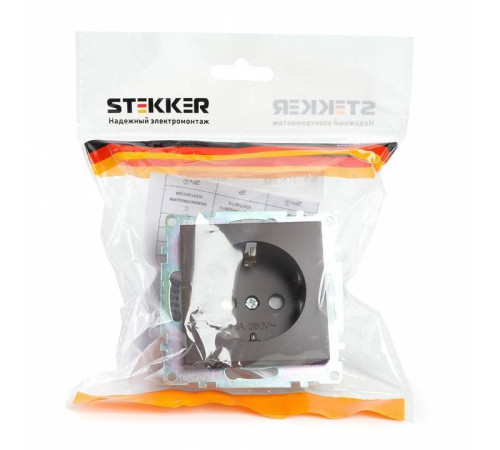 Розетка с заземлением и шторками без рамки Stekker Катрин 49028