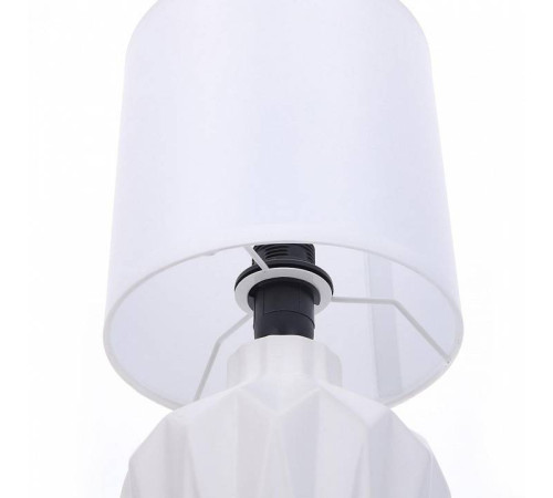 Настольная лампа декоративная Lumion Origamia 8226/1T