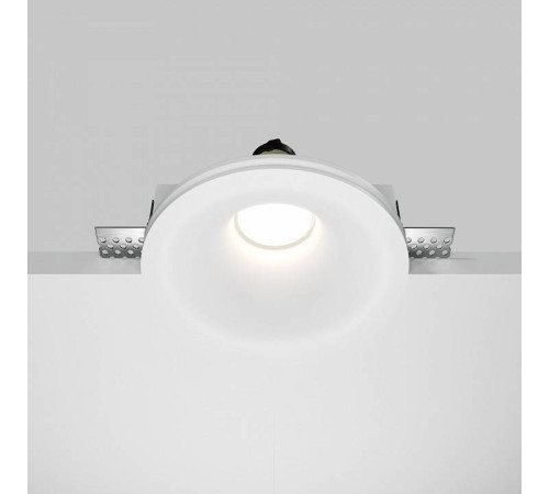 Встраиваемый светильник Maytoni Gyps Modern DL002-1-01-W-1