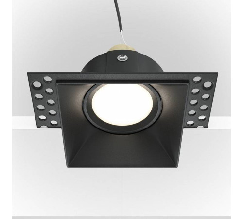Встраиваемый светильник Maytoni Dot DL042-01-SQ-B