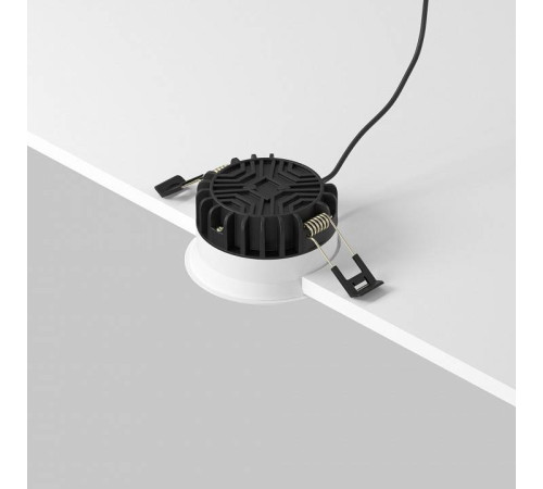 Встраиваемый светильник Maytoni Okno DL055-8W3K-SEN-W