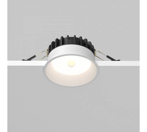 Встраиваемый светильник Maytoni Okno DL055-8W4K-SEN-W