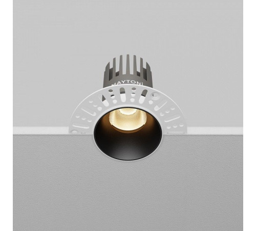 Встраиваемый светильник Maytoni DL124-10W-3K-TRS-B