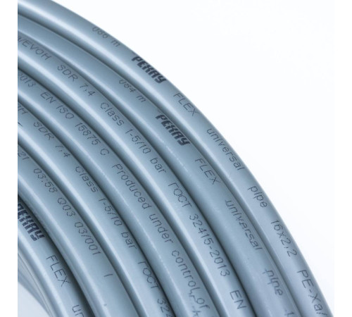 Труба из сшитого полиэтилена REHAU RAUTITAN flex 16x2.2 мм бухта 100 м 11303703100