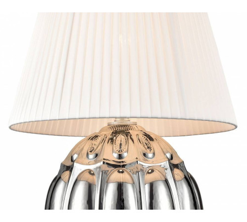 Настольная лампа декоративная Vele Luce Helen VL4263N21