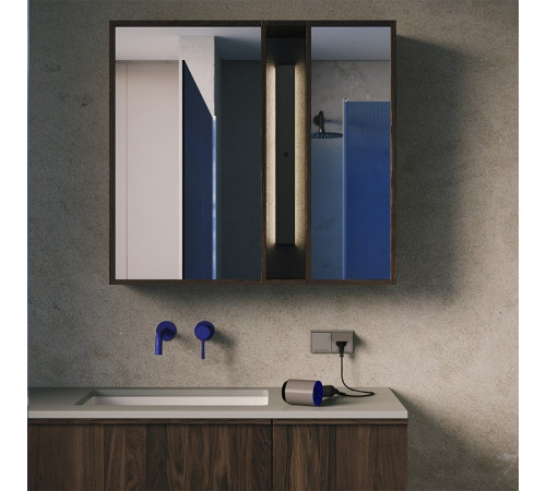 Накладка для розетки с заземлением и со шторками с крышкой Voltum S70 VLS000814