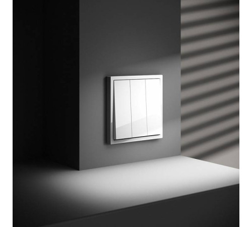 Выключатель трехклавишный без рамки Voltum S70 VLS030101