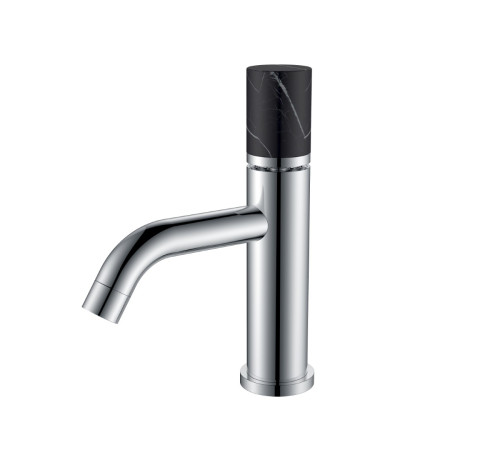 Смеситель для раковины Boheme Stick без донного клапана излив 135 мм хром/черный 121-CR-MR-B