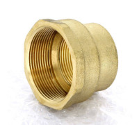 Муфта латунная Uni-Fitt 2 x 1 1/4 дюйма ВР-ВР 602G7500