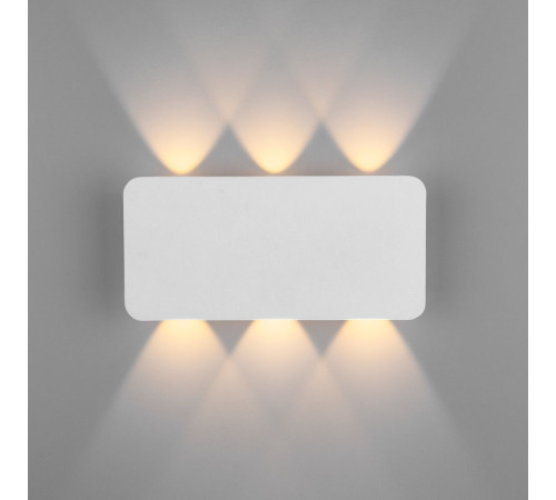 Настенный светодиодный светильник Angle LED 40138/1 LED белый
